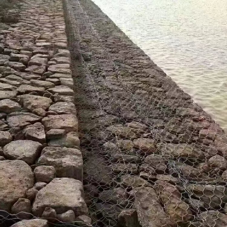 雷诺护垫